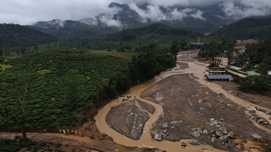 A drone view shows a landslide site after multiple landslides in the hills in Wayanad district, in the southern state of Kerala, India, July 31, 2024. REUTERS/Francis Mascarenhas (REUTERS)